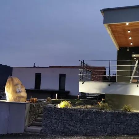 Panorama Domasa * Valkov