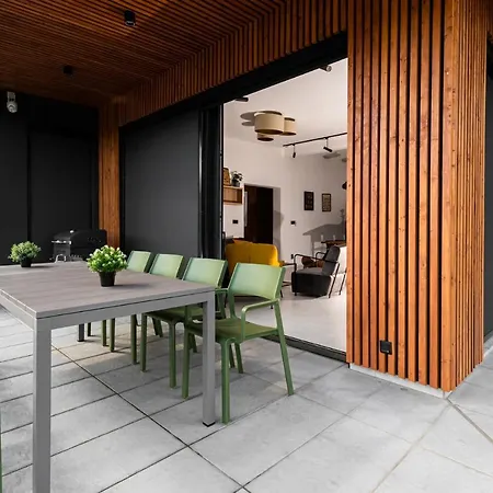 Panorama Domasa * Valkov